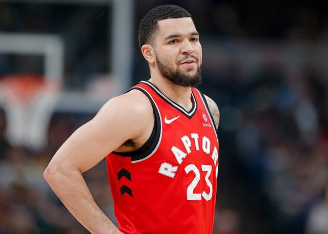 包含掘金横扫天津队，范弗利特刷新纪录的词条